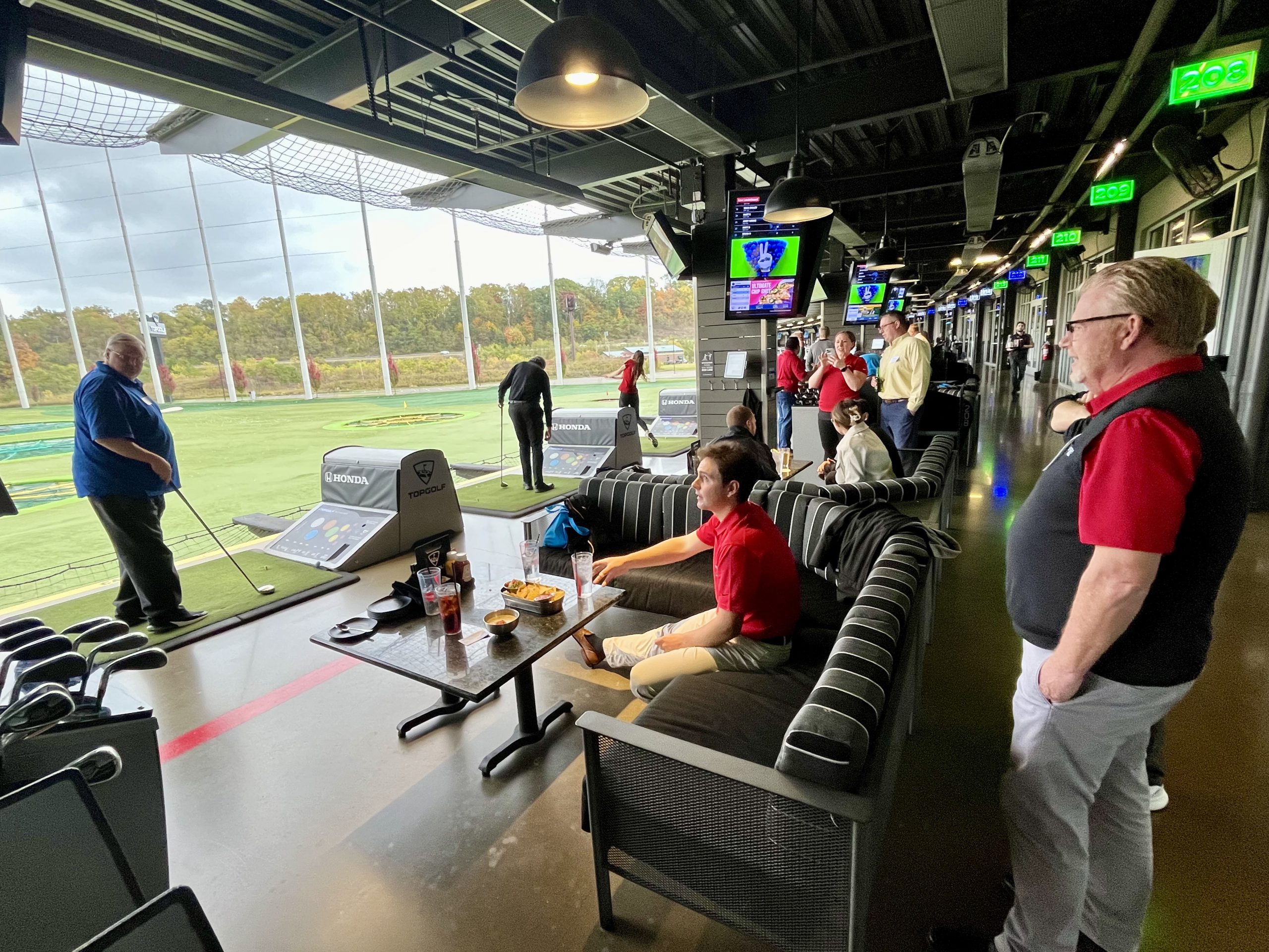 Net Xperts team at TopGolf Pittsburgh.
